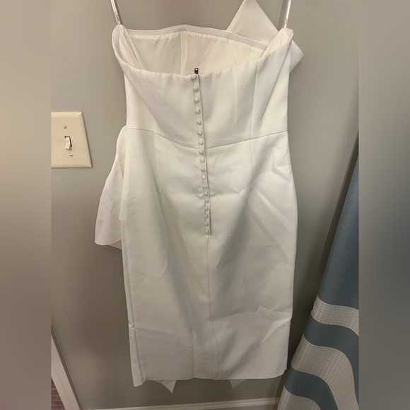 New with tags Elliatt reception dress - Picture 2 of 4